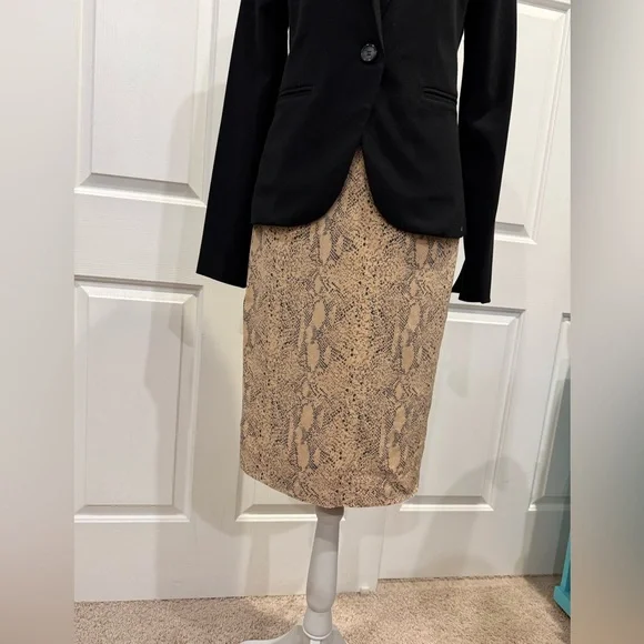 Dana Buchman 100% Silk Snake Print Pencil Skirt Size 4 Neutral - Picture 11 of 13